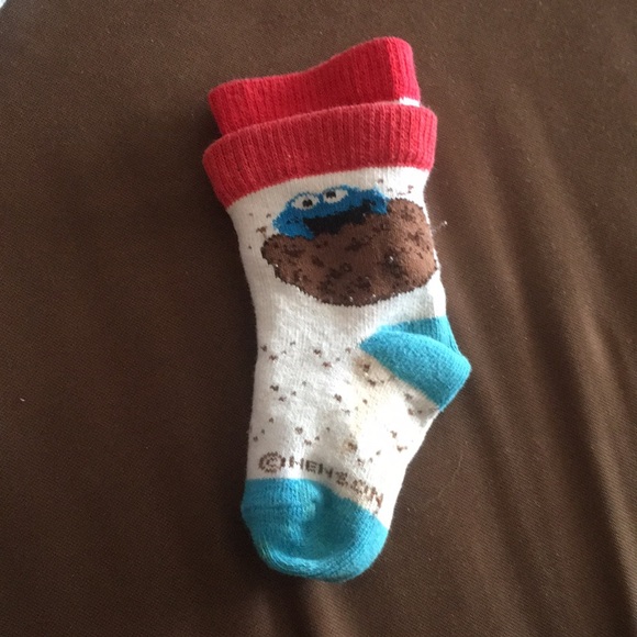 6 Pairs of Toddler Socks - Picture 6 of 7